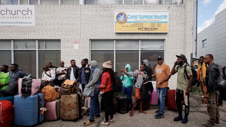 Faith Leaders call on federal government to house asylum seekers